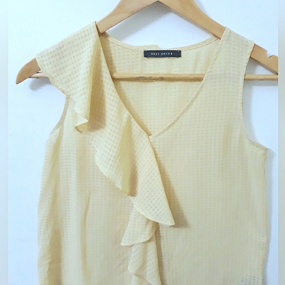 FREE with $30 Purchase - Picture 2 of 5